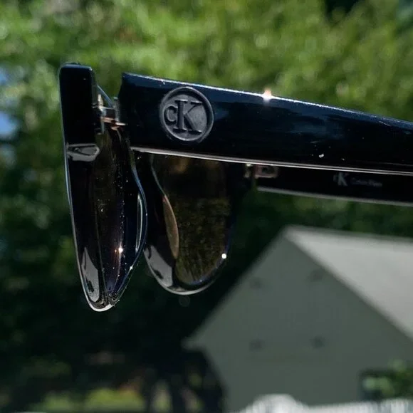 FIRM PRICE Calvin Klein Sunglasses - Picture 4 of 9